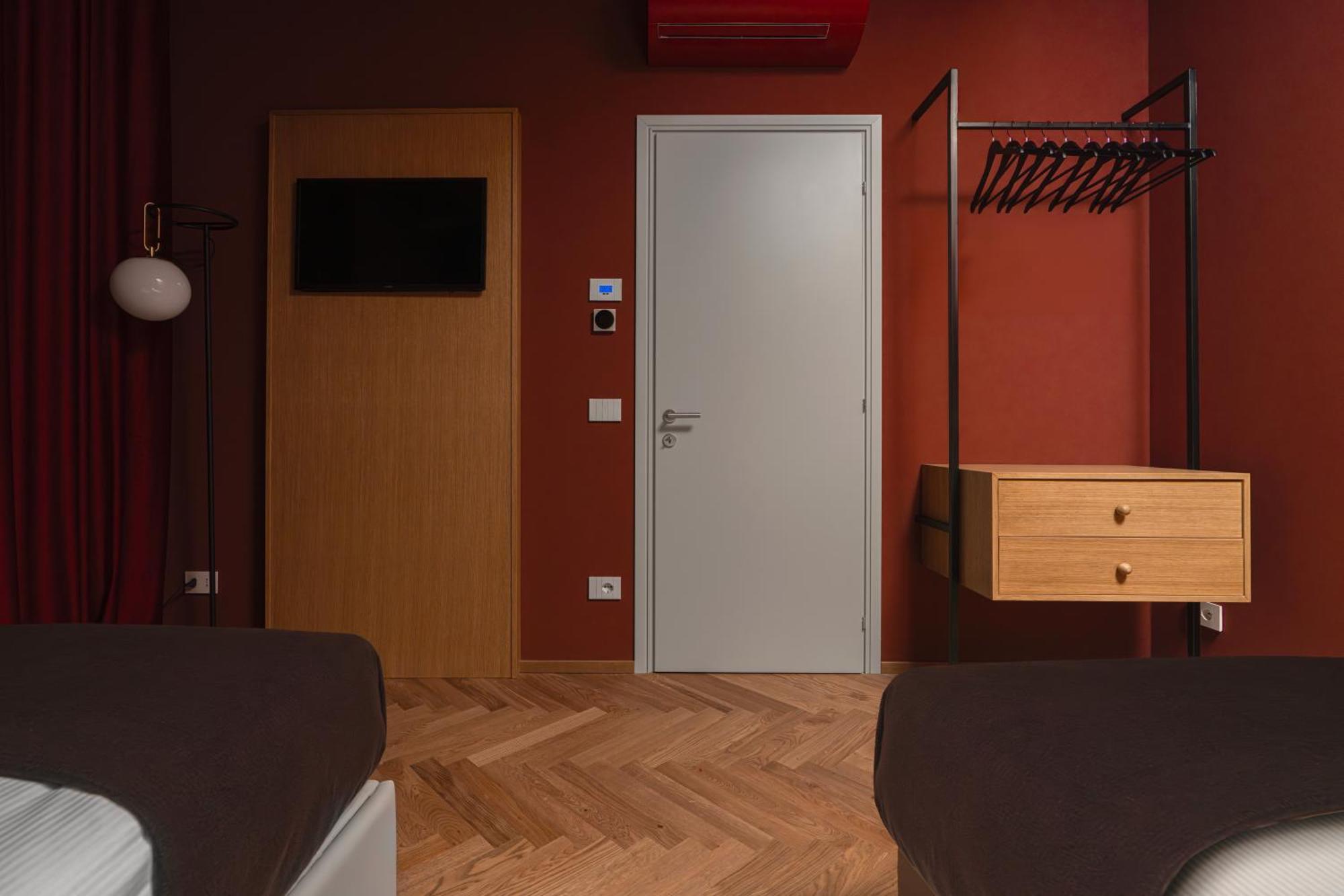 Rego Apartments - Boutique Aparthotel & Serenity Spa With Some Off-Site Apartments In The Heart Of Bergamo City Center Quarto foto